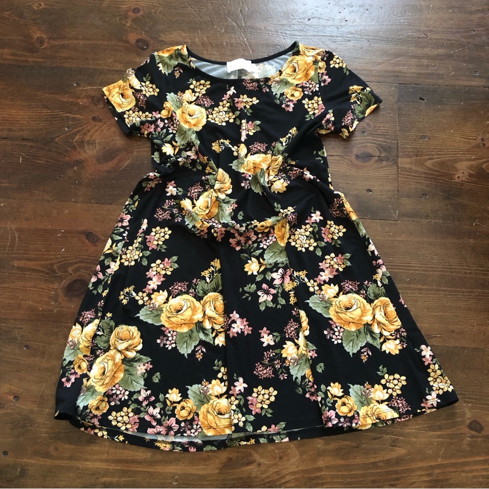 French Grey Black Floral T-Shirt Dress Size Small